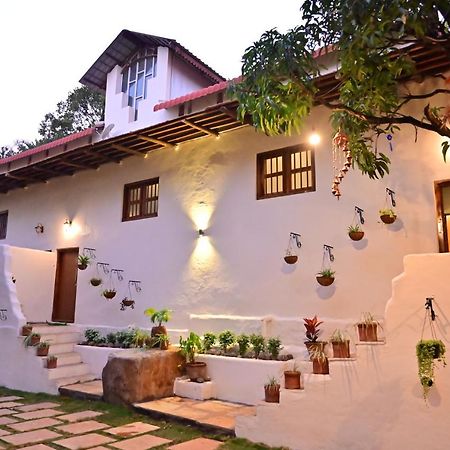 Achalaa Resort Kolhápur Kültér fotó