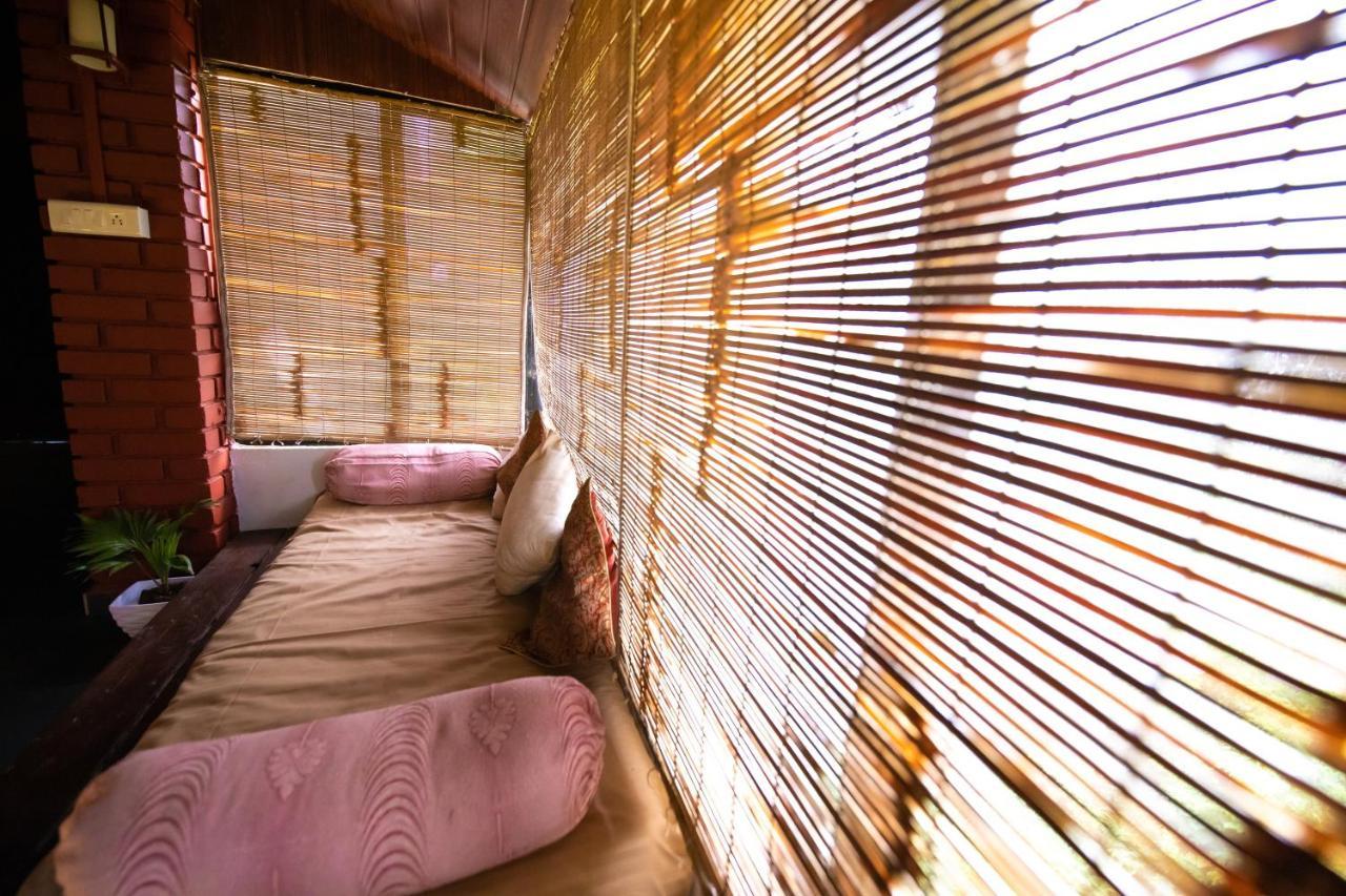 Achalaa Resort Kolhápur Kültér fotó