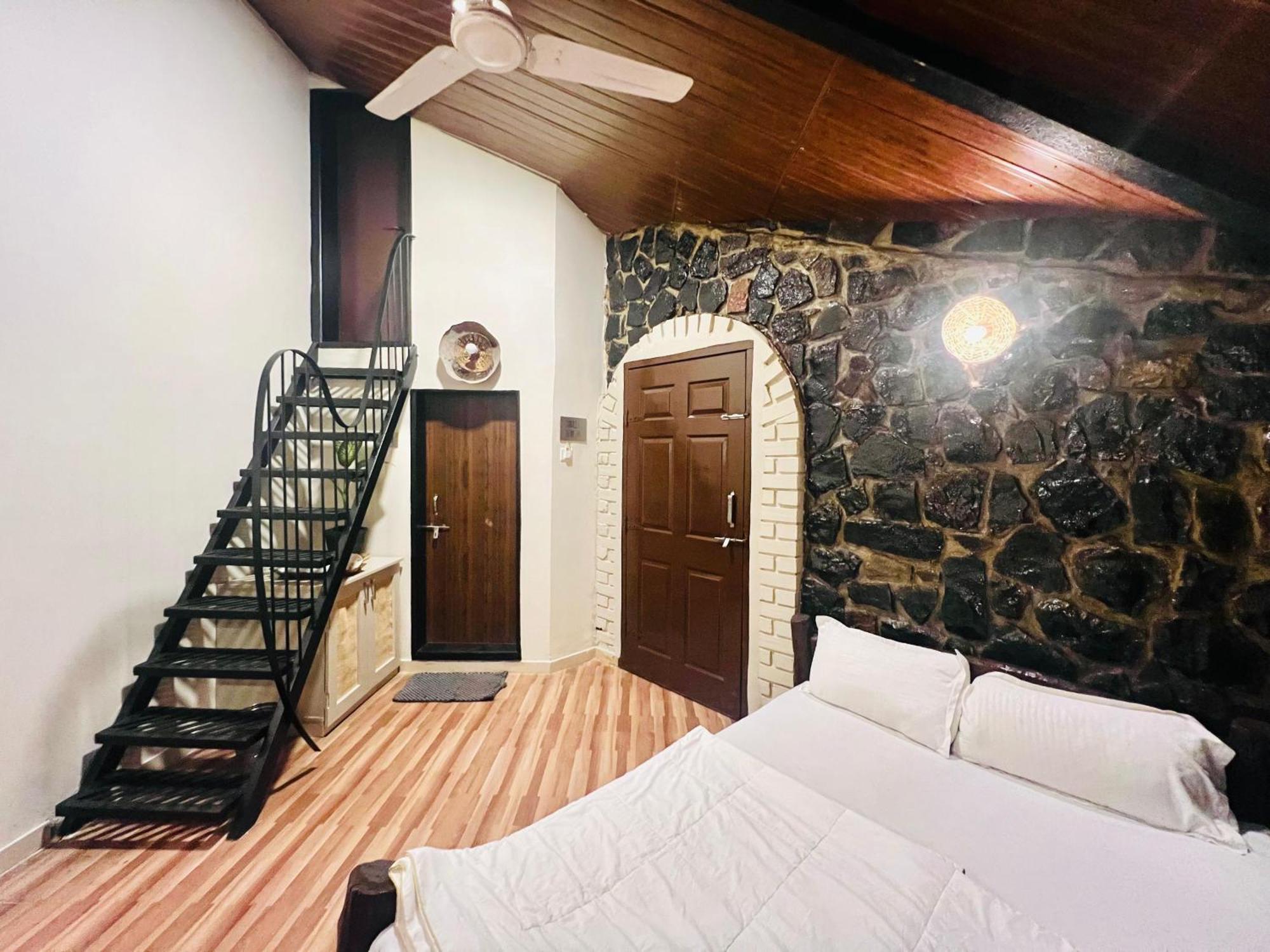Achalaa Resort Kolhápur Kültér fotó
