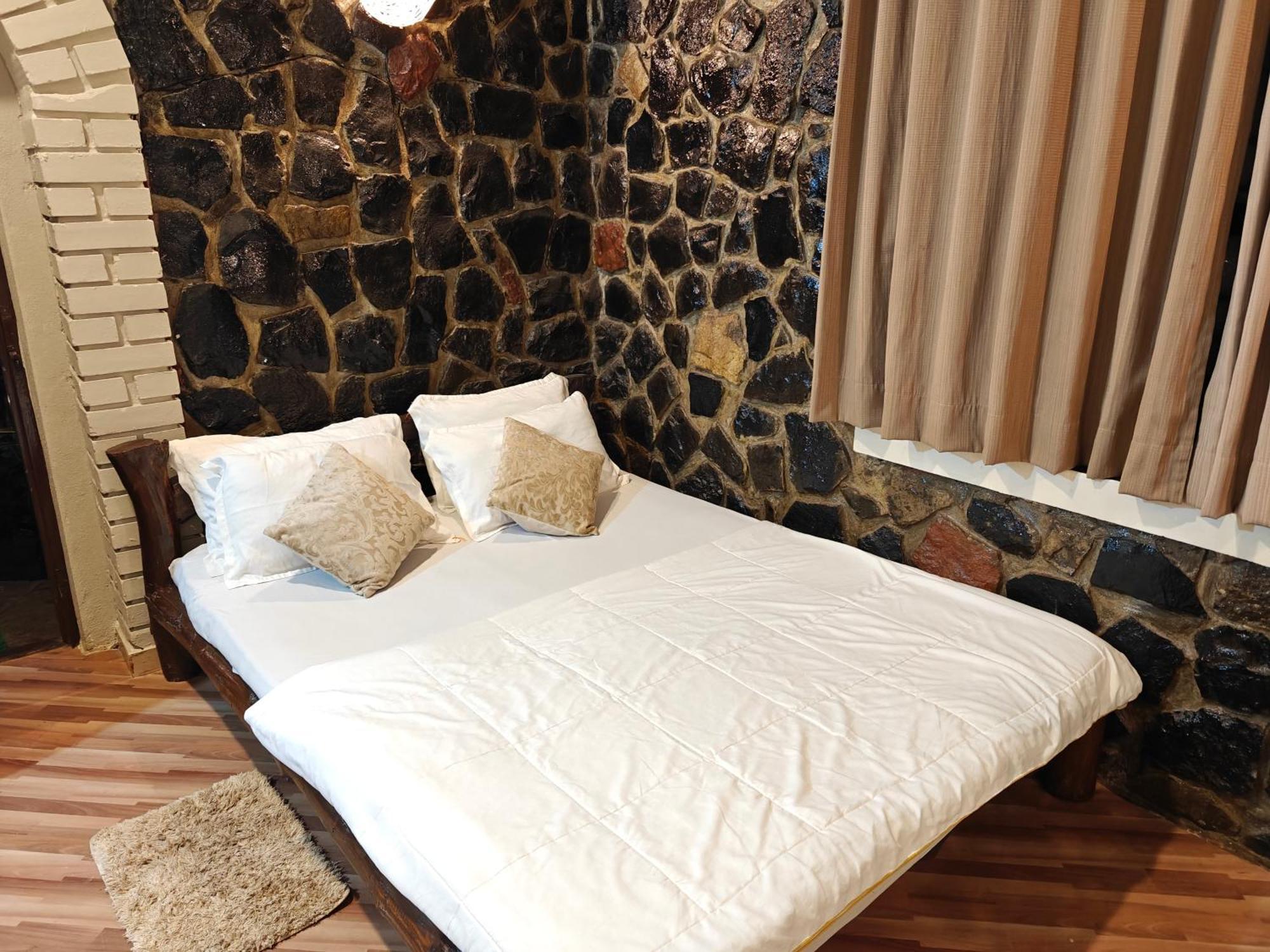 Achalaa Resort Kolhápur Kültér fotó